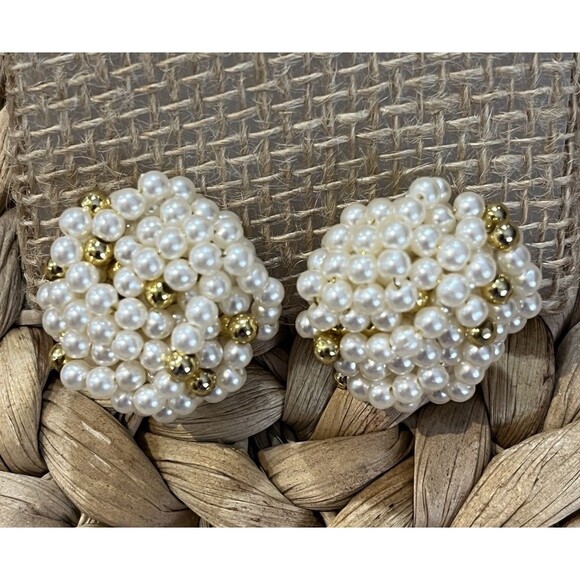 Vintage Clip On Earrings Gold Tone Statement Cluster Large Victorian Revival - Picture 5 of 9